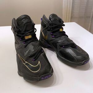 Nike LeBron James 13 Pot of Gold‎ 2015 NBA Basketball Men’s Sneakers US Size 7.5